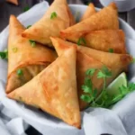 Samosa Beef 3 pieces.